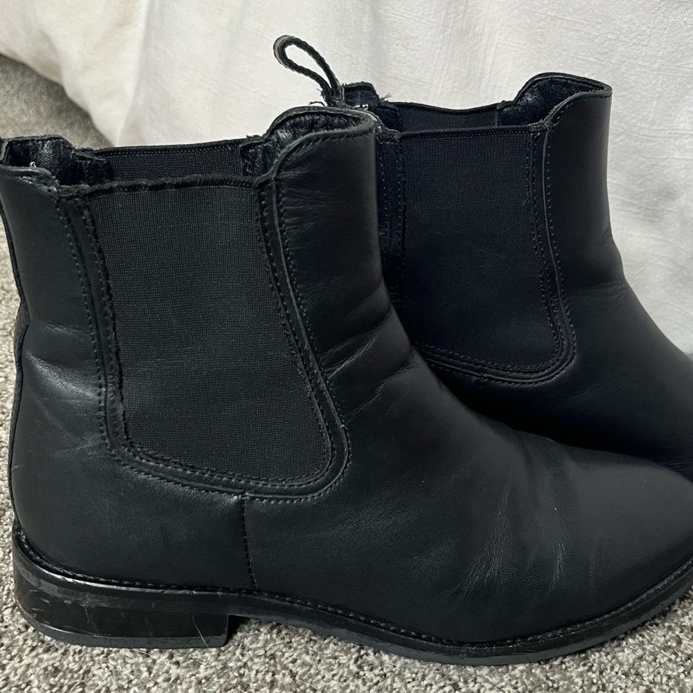 THURSDAY Duchess Leather Chelsea Boots 8 - Picture 3 of 9